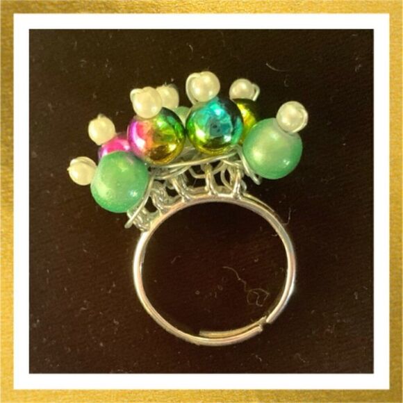 3/$20 Handmade COCKTAIL Statement BEADED Silver HAND CRAFTED Ring - Picture 1 of 2